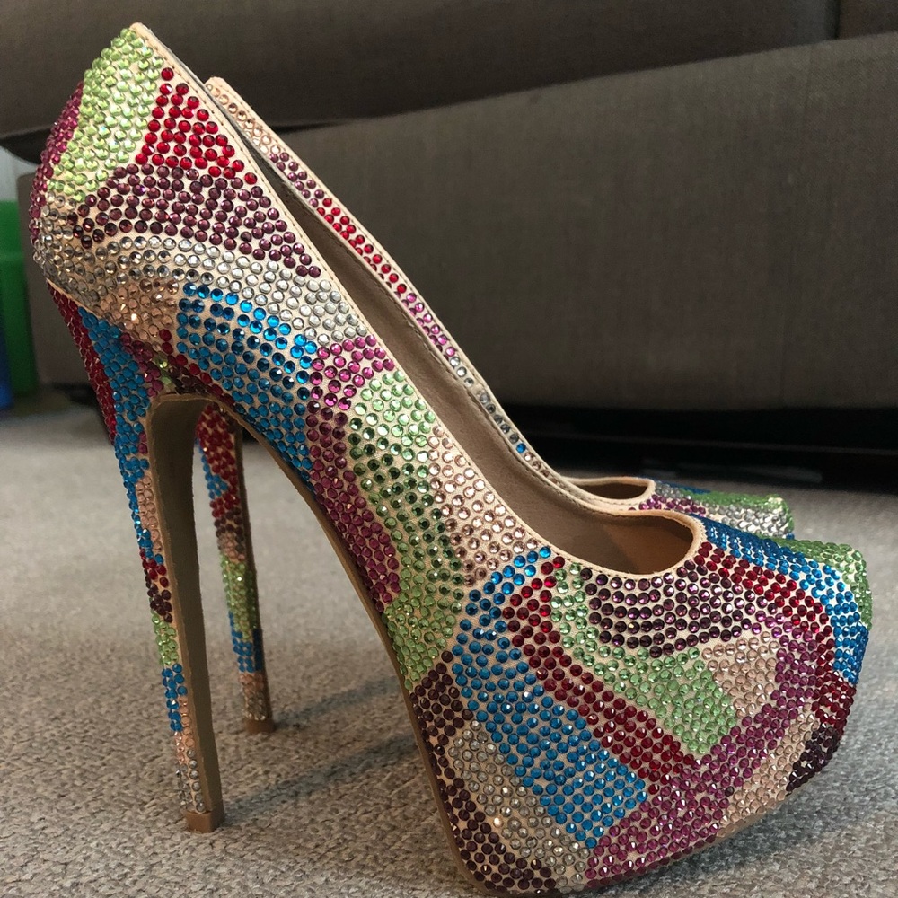 Steve Madden Dyvinal Pumps/Heels Size 8
